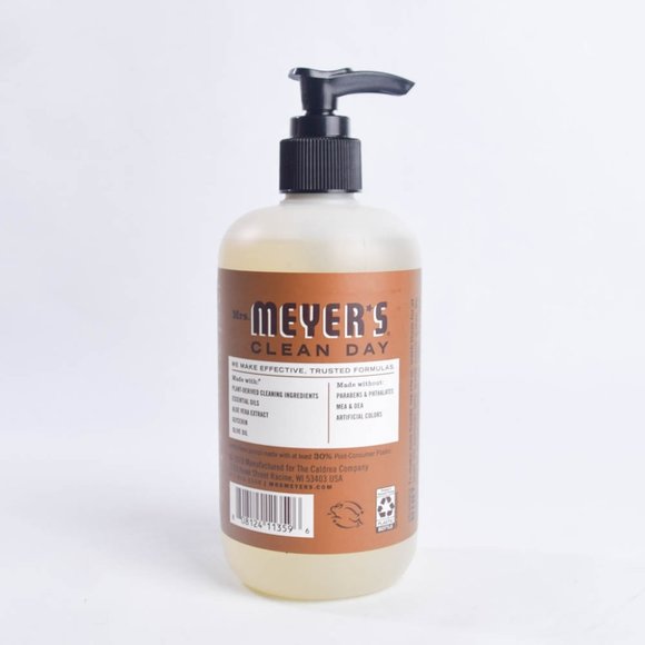 Mrs Meyers Hand Soap Acorn Spice Olive Oil & Aloe Vera Plant Based 12.5 Oz - Picture 2 of 2